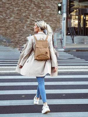 PAPERO Rucksack aus Papier 3 in 1 SALAMANDER 8L robust, wasserfest, vegan, nachhaltig