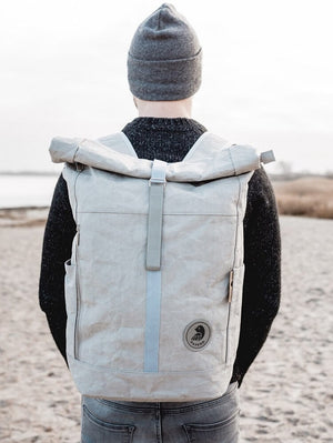 PAPERO Rucksack YETI 28 L aus waschbarem Kraft Papier leicht, reißfest und wasserfest nachhaltig